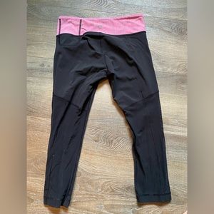 Lululemon size 6 capris. Mesh